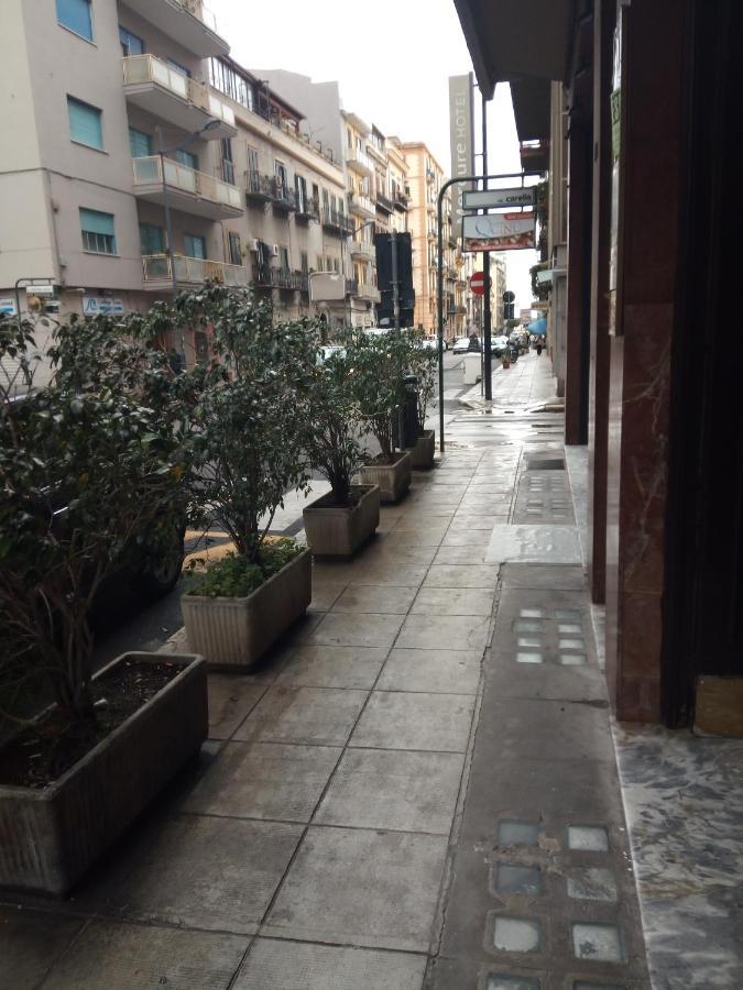 A Un Passo Dal Centro Hotel Palermo Ngoại thất bức ảnh